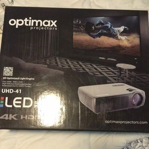 Top quality projector and 72 inch screen!